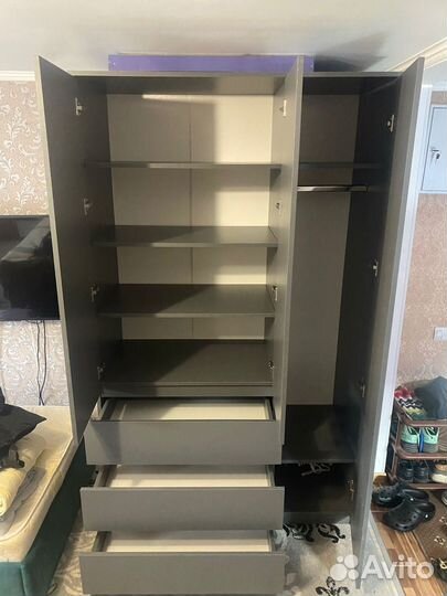 Шкаф распашной