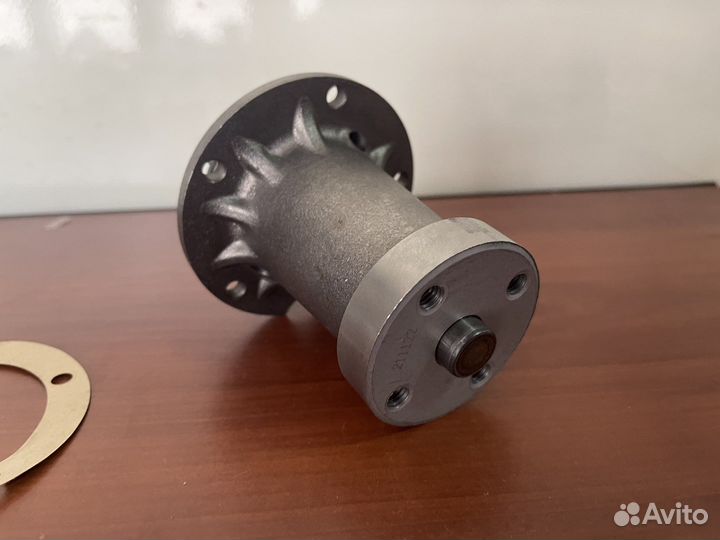 Помпа Mercedes OM616 OM617 M110 M115