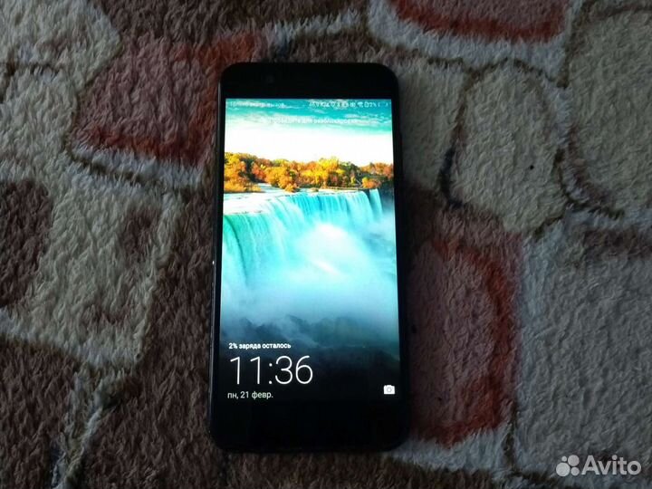 HUAWEI Nova 2, 4/64 ГБ