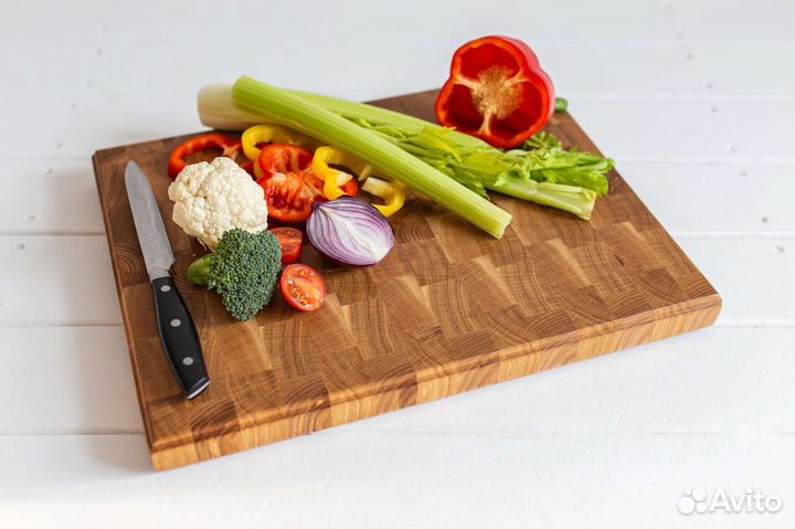 Торцевая разделочная доска из дуба и ясеня