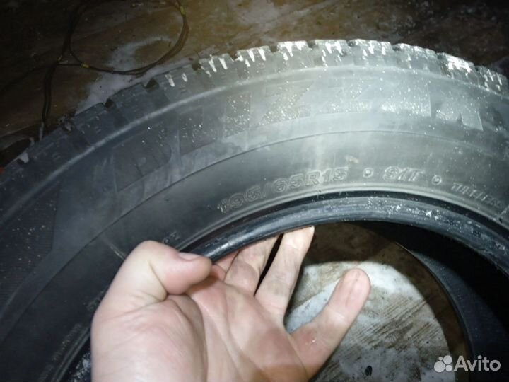 Bridgestone Blizzak Spike-02 195/65 R15