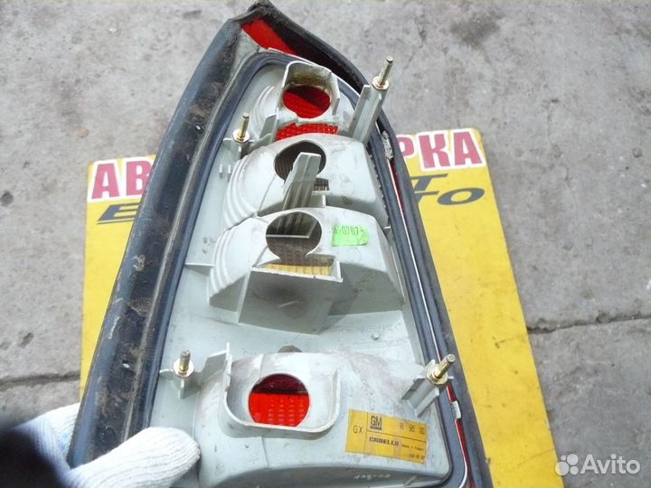 Фонарь задний правый Opel Vectra B Универсал