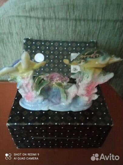 Статуэтка - три фарфоровых черепахи