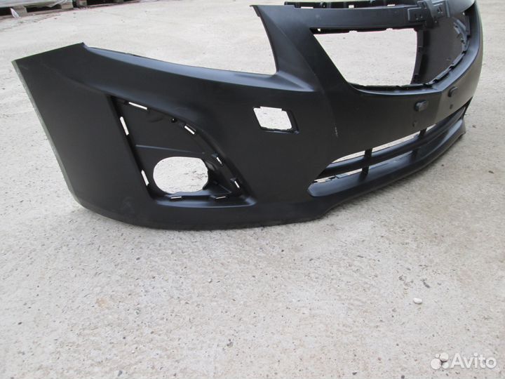 Бампер передний chevrolet cruze 2013г