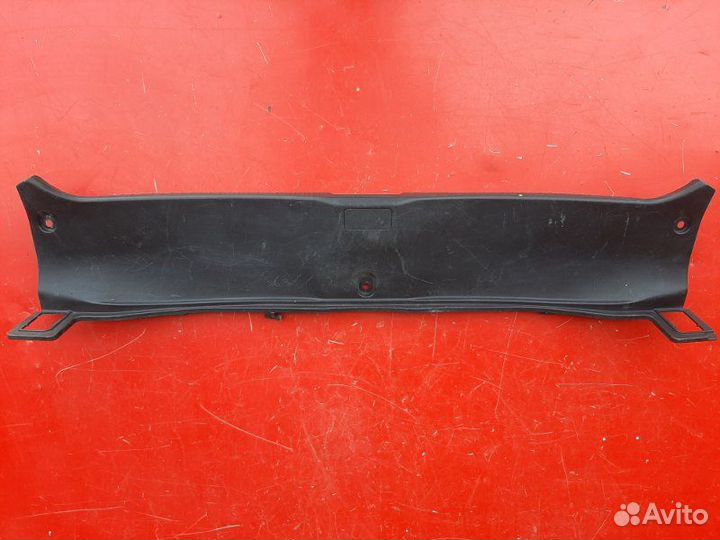 Обшивка багажника Lexus Ls