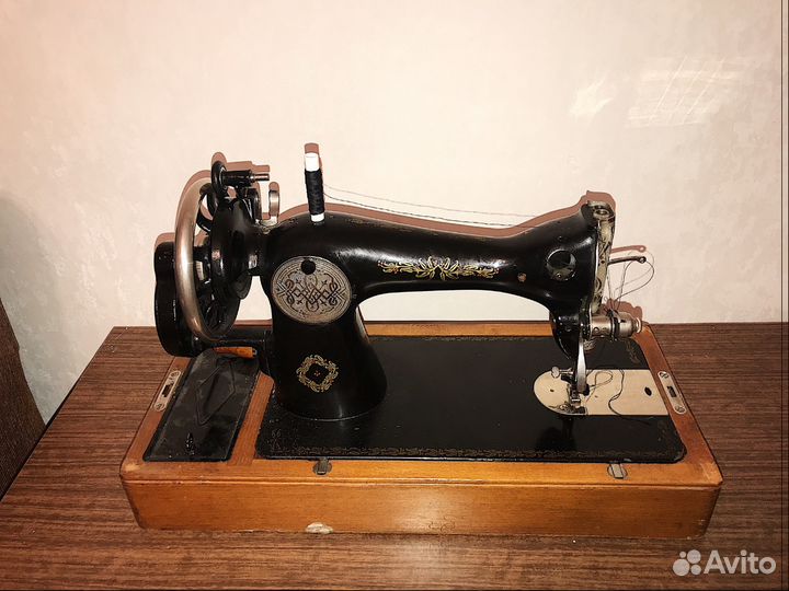 Швейная машинка пмз им. Калинина В Отличном рабоче