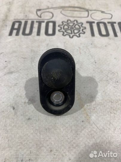 Концевик двери Toyota Rav4 XA30 1azfe 2006