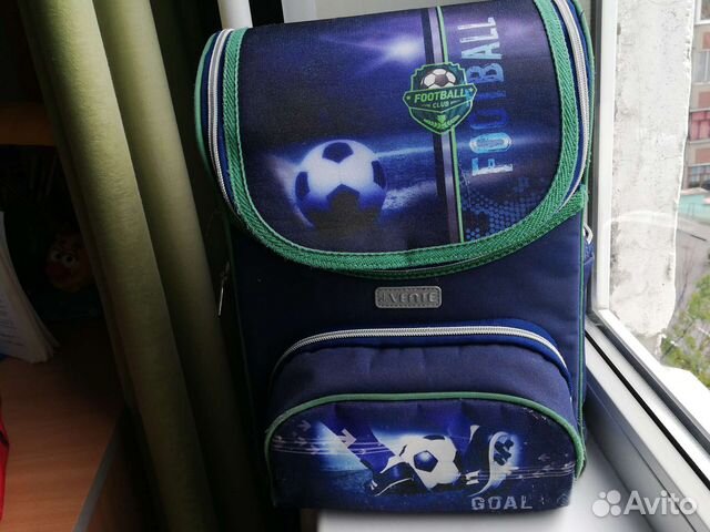 Рюкзак школьный для мальчика 1-3класс