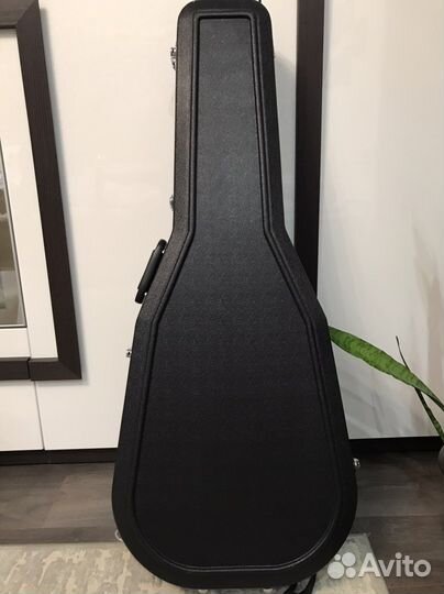 Разное гитарное оборудование