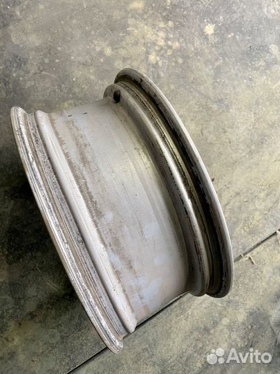 Продам диски R17 5x114.3 (оригенал)