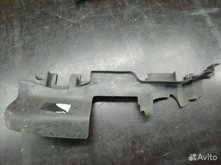 Воздуховод радиатора охлаждения левый VAG 3354