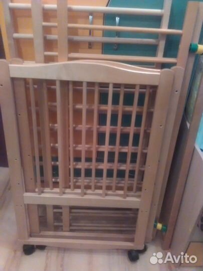 Продаю детскую кроватку