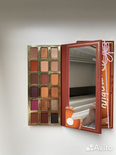 Палетка теней too faced