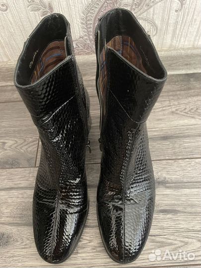 Полусапожки женские 41 размер лаковые