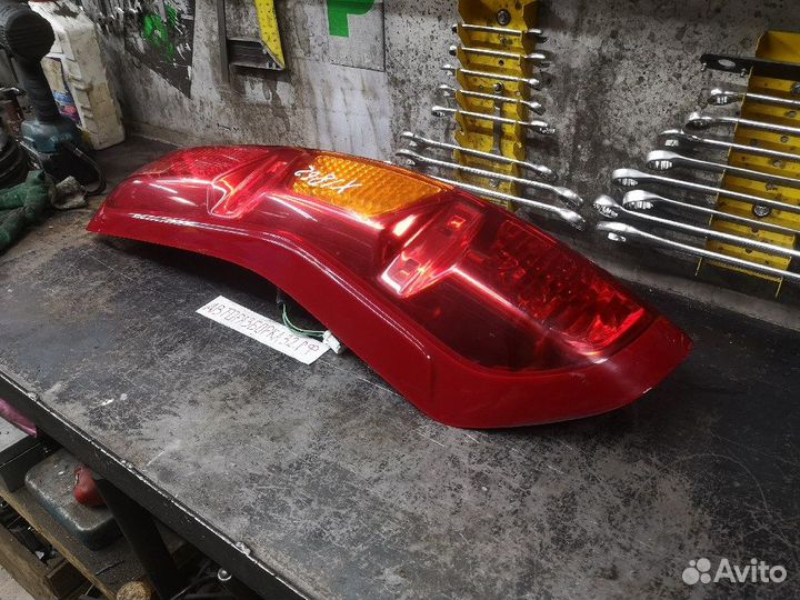 Фонарь задний левый Ниссан Хтрейл Т31