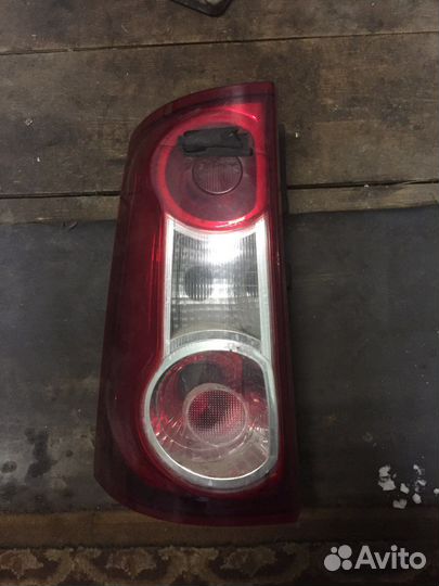 Фонарь задний левый LADA largus
