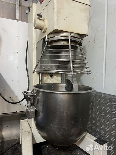 Миксер планетарный б/у