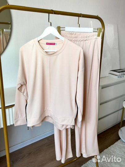 Спортивный костюм новый