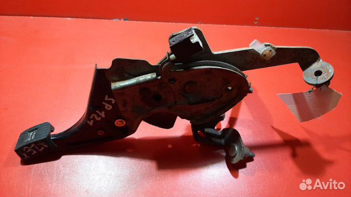 Педаль стояночного тормоза Toyota Corolla Spacio