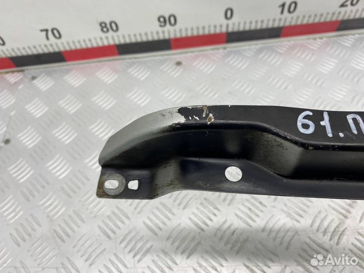 Б/У планка телевизора передний Toyota Town Ace