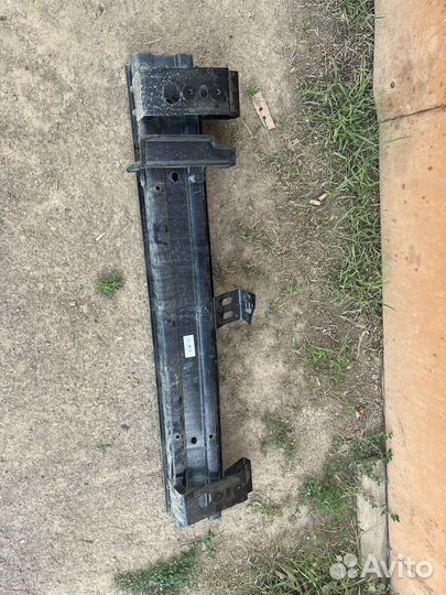 Усилитель бампера Tank 300