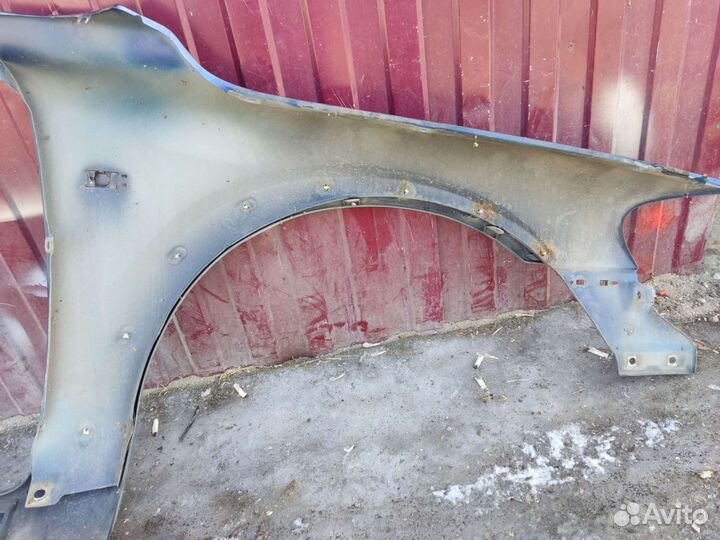 Крыло левое Volvo xc70 sz