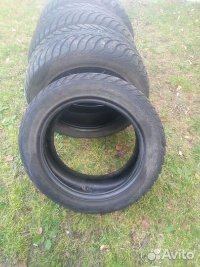 Goodyear UltraGrip Extreme 205/55 R16