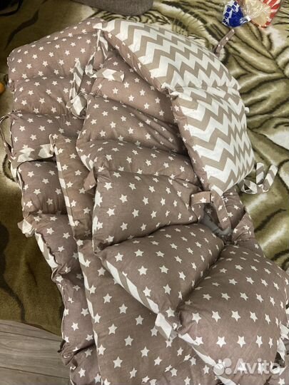 Бортики в кроватку новые