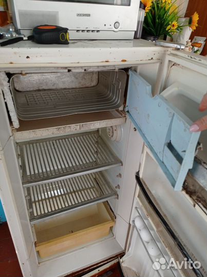 Холодильник на запчасти