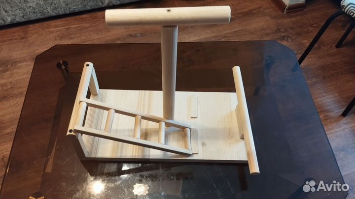 Игровой стенд для попугая