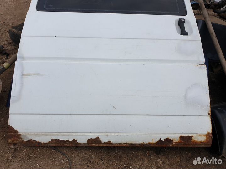 Дверь сдвижная правая vw transporter t4 multivan