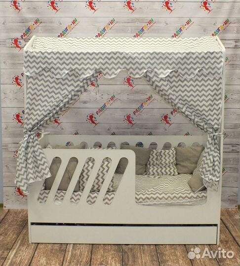 Кровать домик в наличии с доставкой