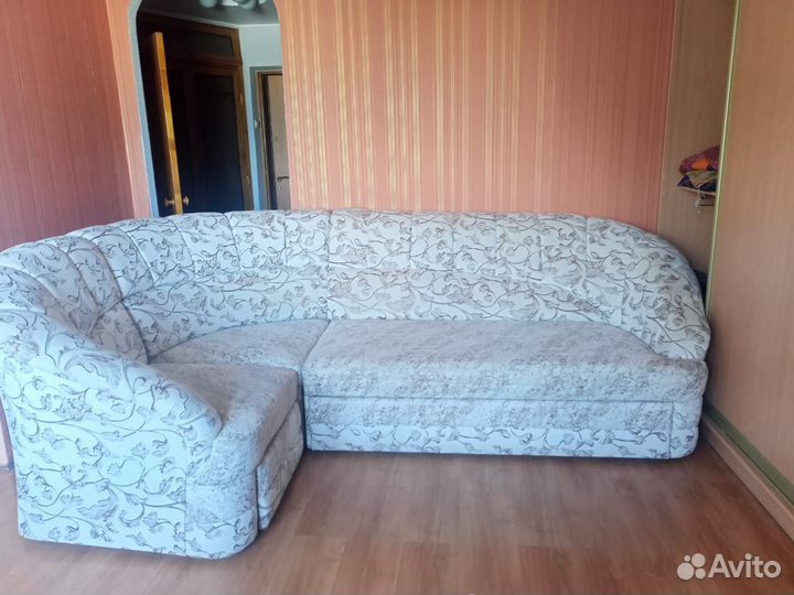 Угловой диван бу