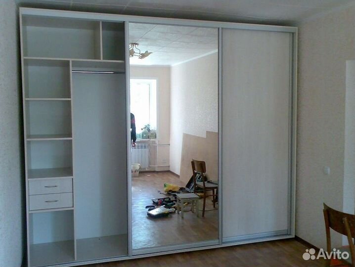 Черный шкаф