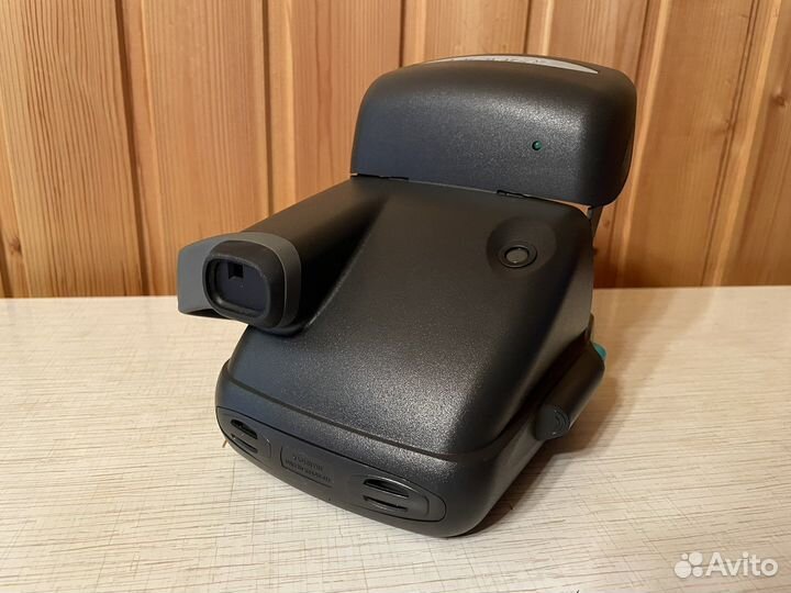 Фотоаппарат Polaroid 600 Instant Camera