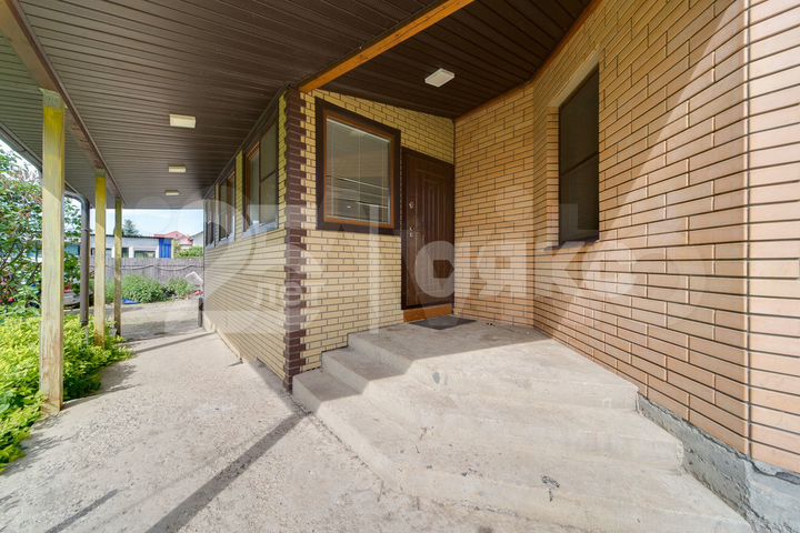 Дом 264,7 м² на участке 19,7 сот.