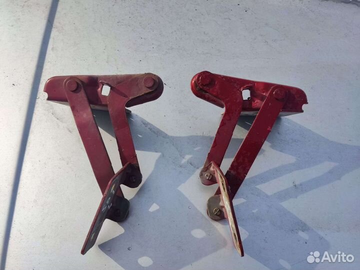 Петли капота Kia Sportage 1