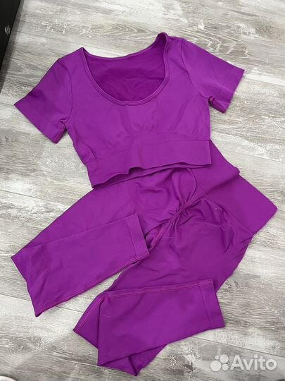 Костюм для йоги