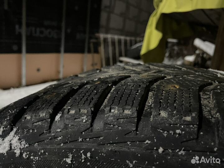 Bridgestone Ice Cruiser 5000 245/70 R16