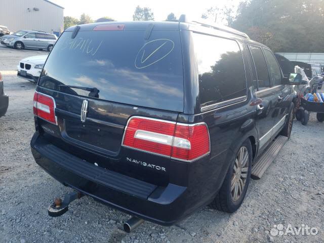 В разборе Lincoln Navigator 2008 год