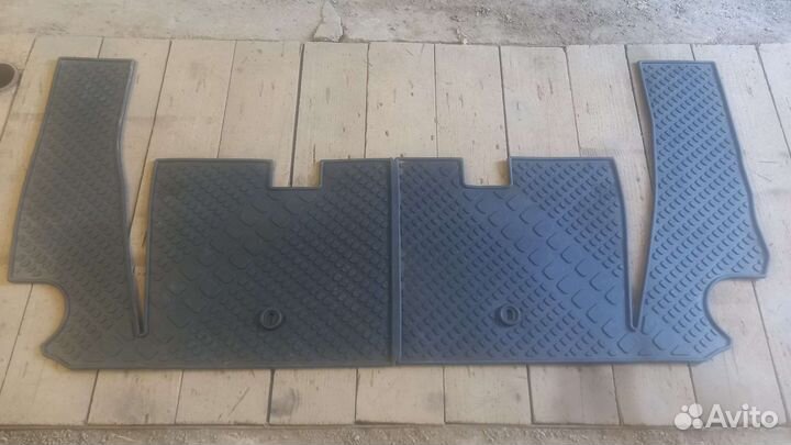 Коврики на LADA largus