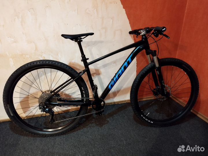 Горный велосипед Giant Talon 1 2022 M