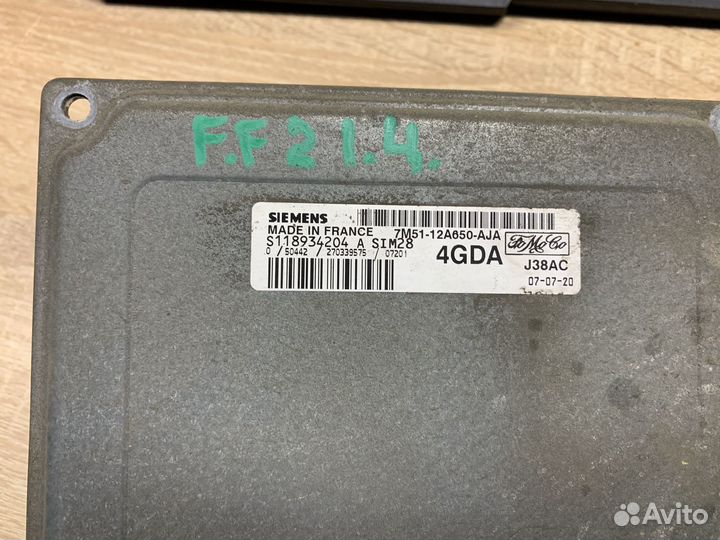 Блок управления двигателем Ford Focus 2 1.4