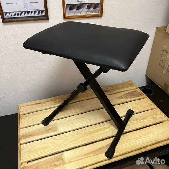 Стулья/банкетки для пианистов, цвет черный