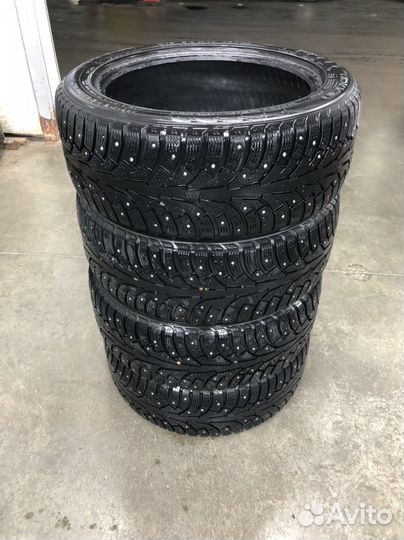 Nokian Tyres Hakkapeliitta 5 215/50 R17