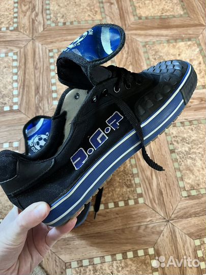 Футбольные кеды