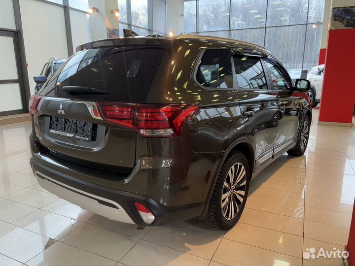 Mitsubishi Outlander 2.0 CVT, 2020, 41 800 км