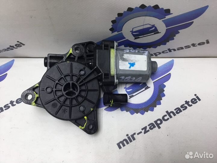 Моторчик стеклоподъемника задний левый Sportage 4