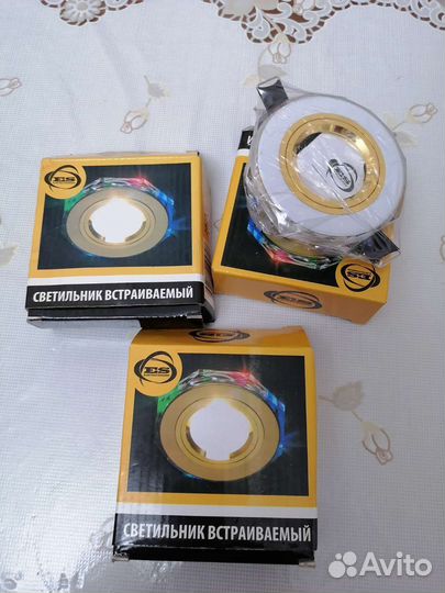 Светильник потолочный встраиваемый