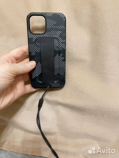 Чехол uniq на iPhone 12 pro